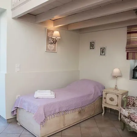 Holiday home Ritsa΄s House *